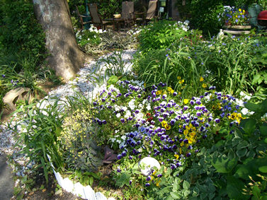 Lake Anne gardens