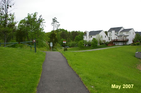 Turn right at the next intersecting asphalt trail.