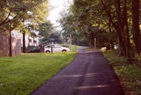The path crosses Becontree Lane.